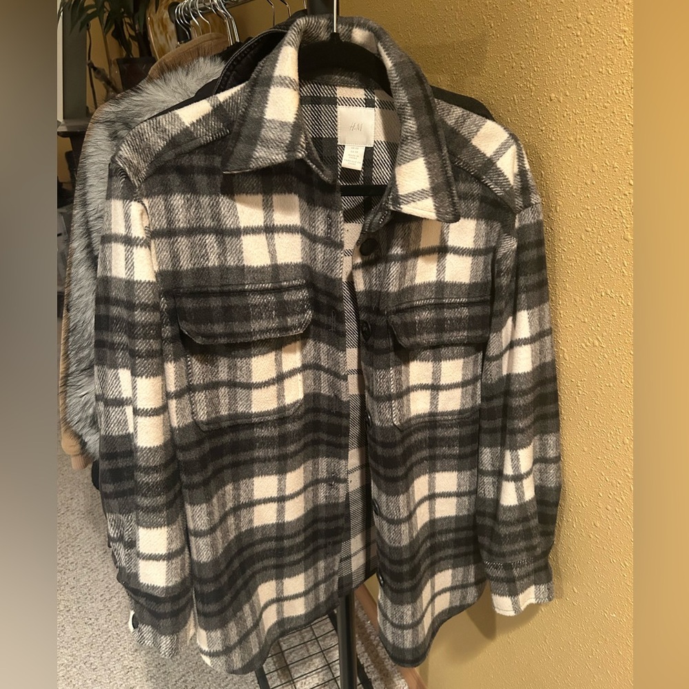 H&M black and white plaid shacket